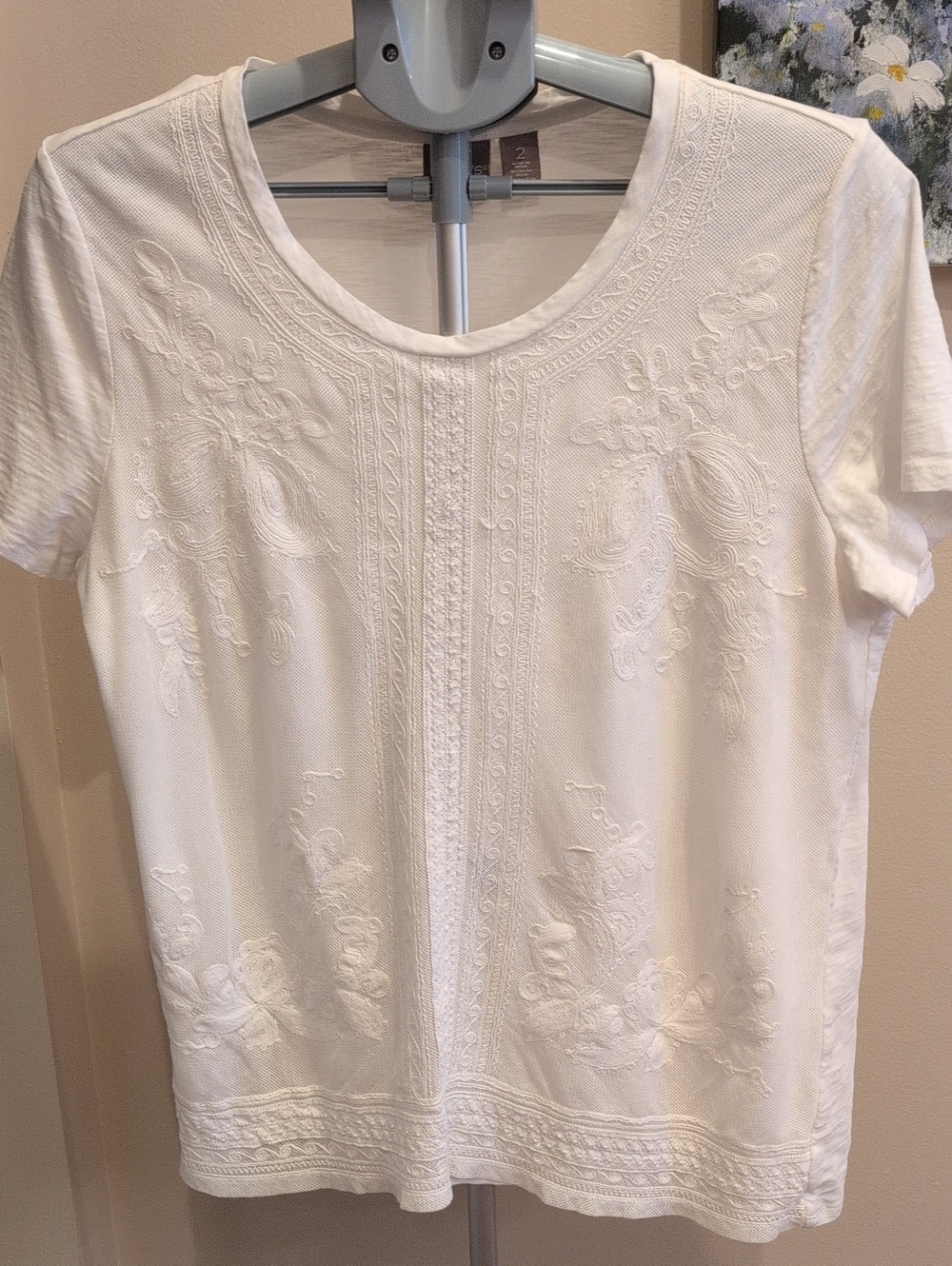 Chico's White Embroidered Short Sleeve Tee